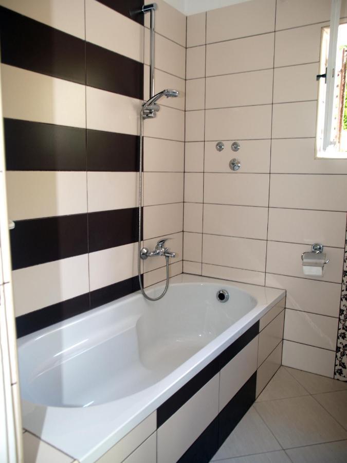 Apartments Matic Njivice Kültér fotó