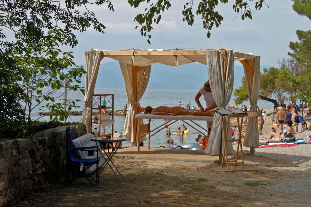 Apartments Matic Njivice Kültér fotó
